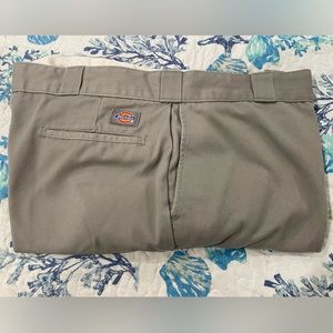 Dickies Gray Work Pants, Men’s 42x29. Heavy Duty Material.